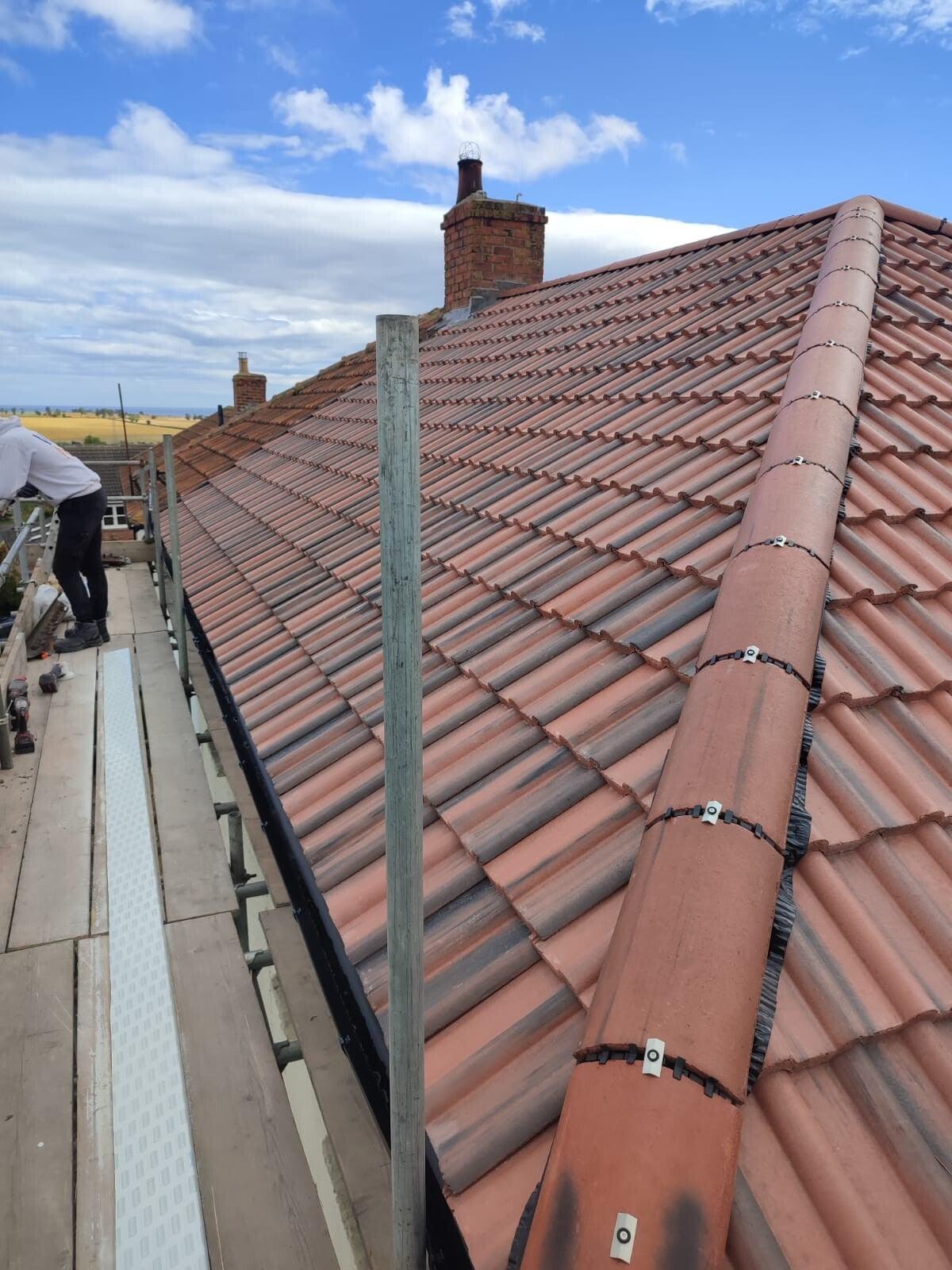 long straight pantile ridge run, dead level